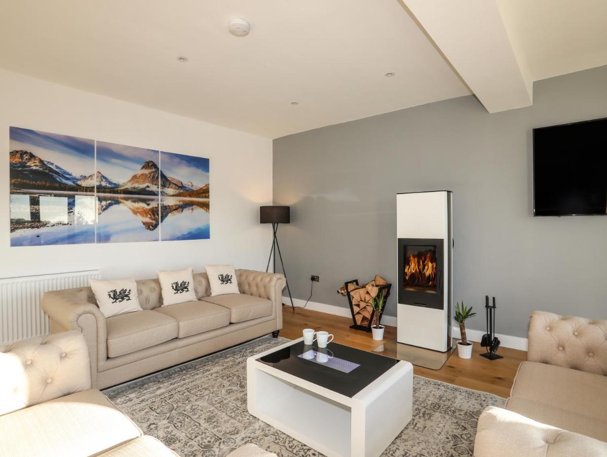Apartamento Bryn Min Manton Penthouse Caernarfon Exterior foto