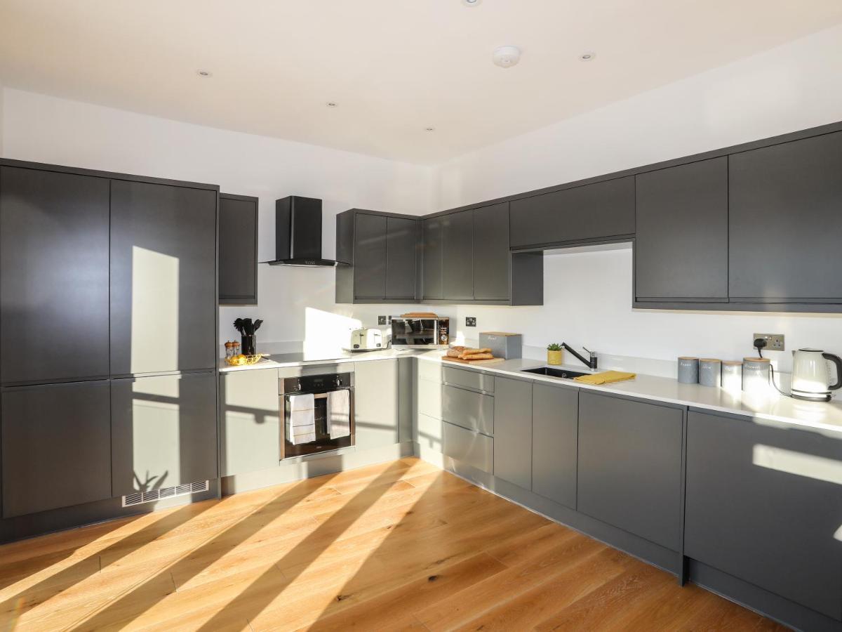 Apartamento Bryn Min Manton Penthouse Caernarfon Exterior foto
